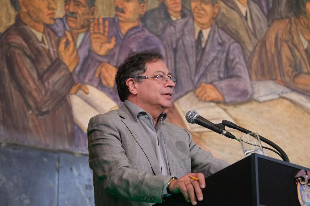 Presidente Gustavo Petro en el encuentro organizado por Proantioquia.