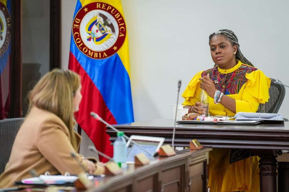 La ministra de Educación, Aurora Vergara, durante el debate de control de autonomía universitaria citado por la senadora Paloma Valencia.