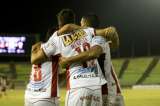 Huracán se clasificó con agónico gol al grupo de Atlético Nacional