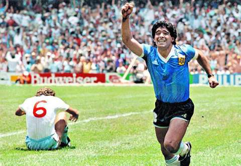 40 años de los dos goles más increíbles de la historia de los mundiales