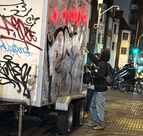 Denuncian daños tras concierto de hip hop en Bogotá; cuestionan posibles nexos políticos