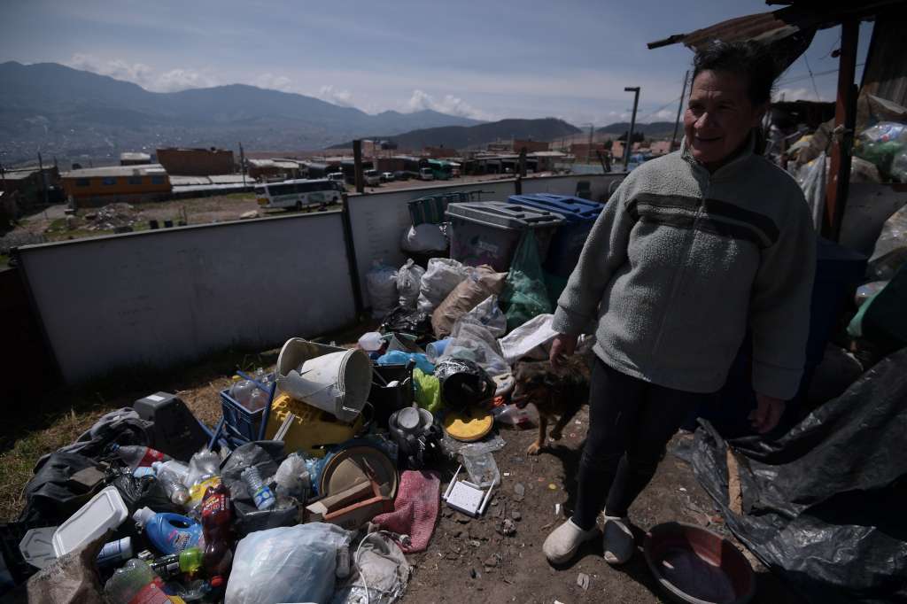 Habitantes del barrio Mochuelo Bajo, de la Localidad Ciudad Bolívar, solicitan ayuda al gobierno y autoridades locales para afrontar la cuarentena obligatoria por el Covid-19.