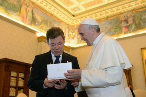 Encíclica ambiental del papa encaja con el proceso de paz: Santos