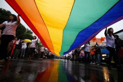 Senado aplazó de nuevo votación de matrimonio igualitario