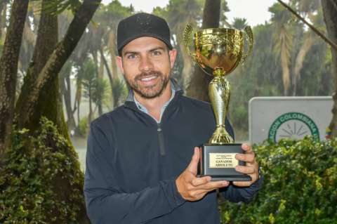 Manuel Villegas, campeón del Abierto del Carmel Club