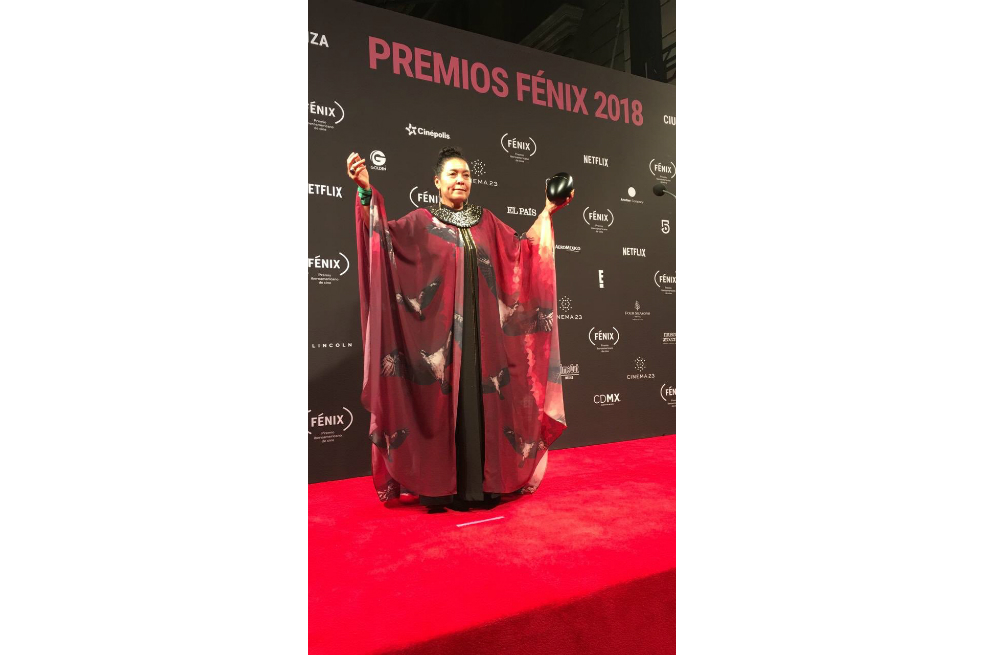 Carmiña Martínez, quien se llevó el premio a mejor actriz, lució un vestido inspirado en la manta guajira. / Cortesía