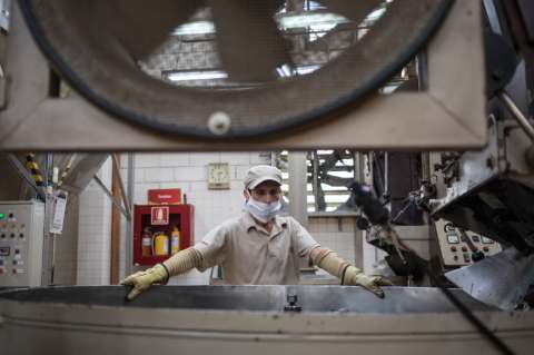 OIT pide medidas de protección al trabajador ante un futuro robotizado