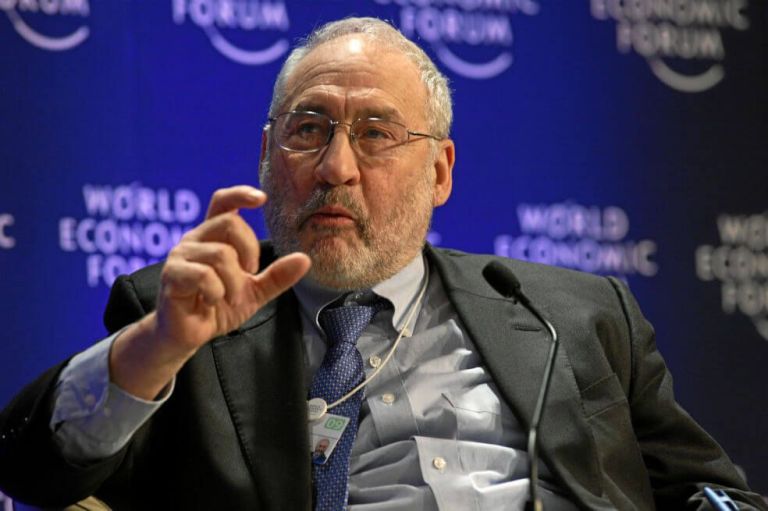“Colombia se está moviendo en la dirección correcta”: Joseph Stiglitz