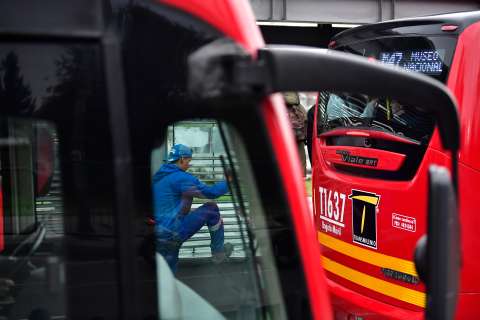 Violencia contra guardias: el debate sobre la evasión y el control en Transmilenio