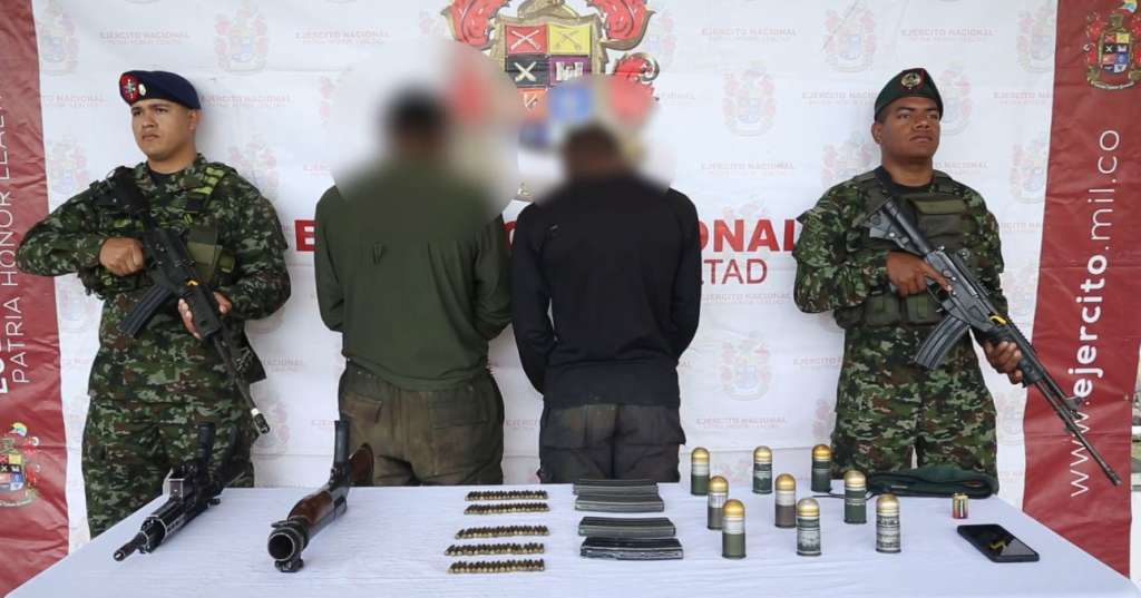 Dos integrantes del ELN se entregaron voluntariamente a las Fuerzas Armadas de Colombia.