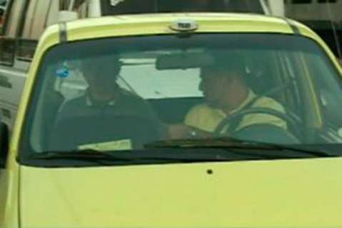 Llame el taxi por teléfono y evite paseos millonarios