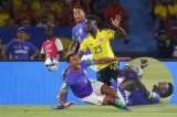 ¿Dávinson lesionó a Vinicius? Se pierde el próximo partido por amarillas: video
