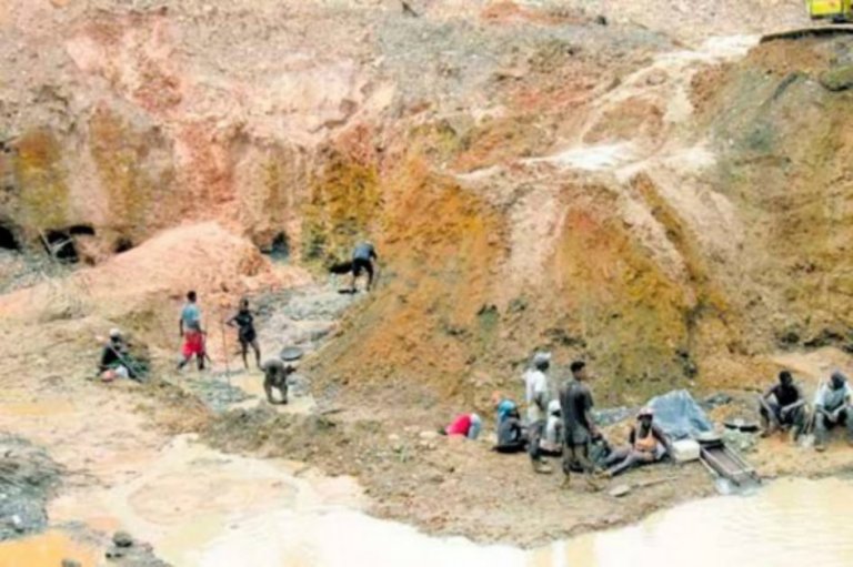 Distrito entregará a la Fiscalía expedientes de 99 infractores ambientales por minería