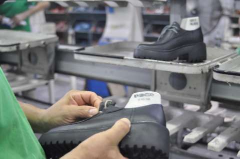 Por primera vez una empresa cucuteña exporta sus zapatos a Europa