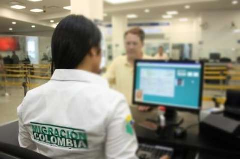 Llamado de atención a Migración Colombia por deportación de músico cubano