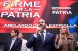 De la Espriella entregó cuatro millones de firmas: así van los candidatos sin partidos