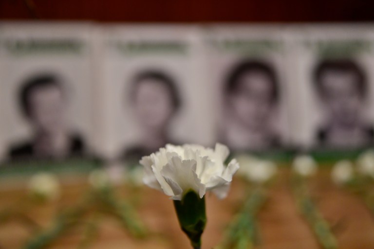 Graduación Póstuma Estudiantes de la Universidad Nacional