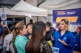 Jóvenes recién graduados podrán acceder a ofertas laborales en Bogotá: así puede postularse
