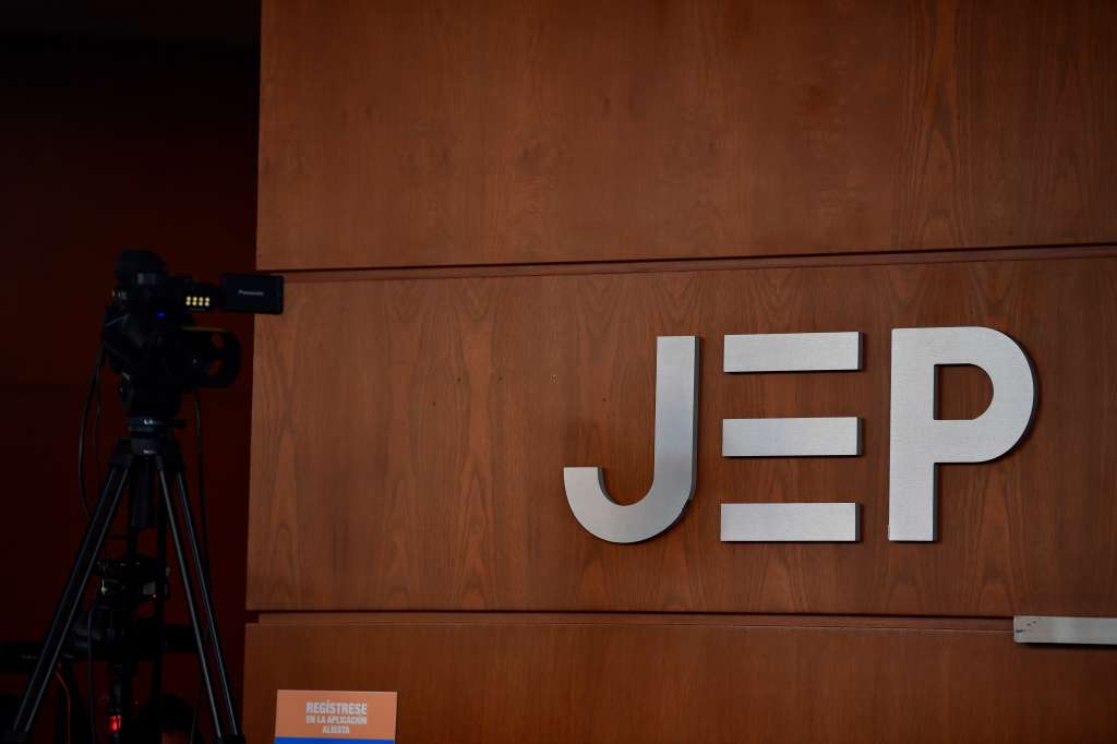 La Jurisdicción Especial para la Paz detalló que se revocó de manera inmediata la libertad condicionada que tenía Kendry Téllez Álvarez por el incumplimiento en comparecencia.