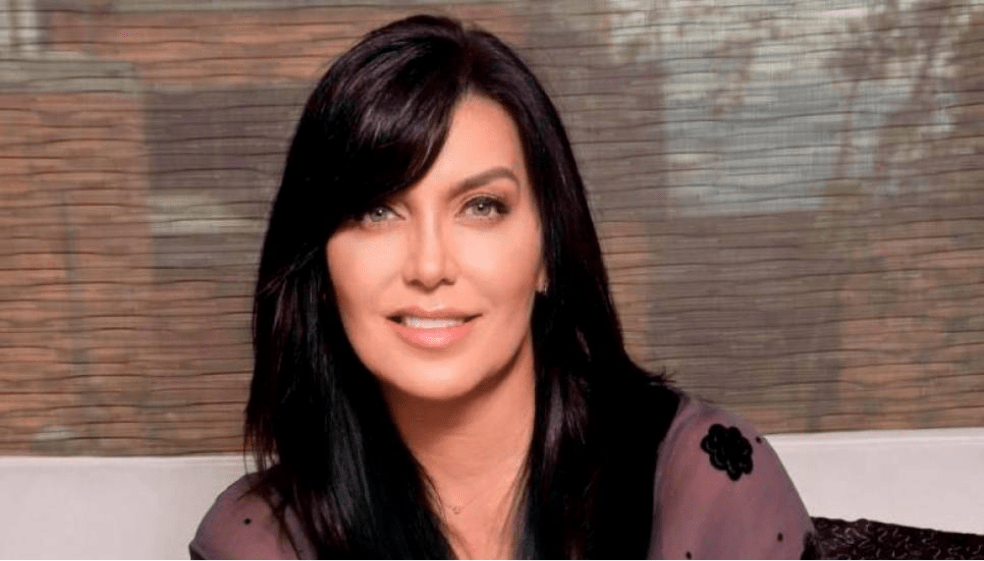 “Me despegaron la oreja”: Isabella Santodomingo se someterá a nueva cirugía