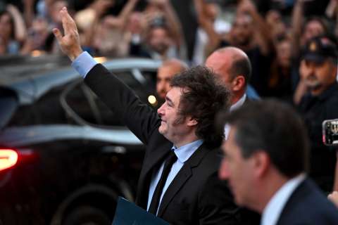 Milei recibió medalla en Hamburgo por devolverles la “esperanza” a los argentinos