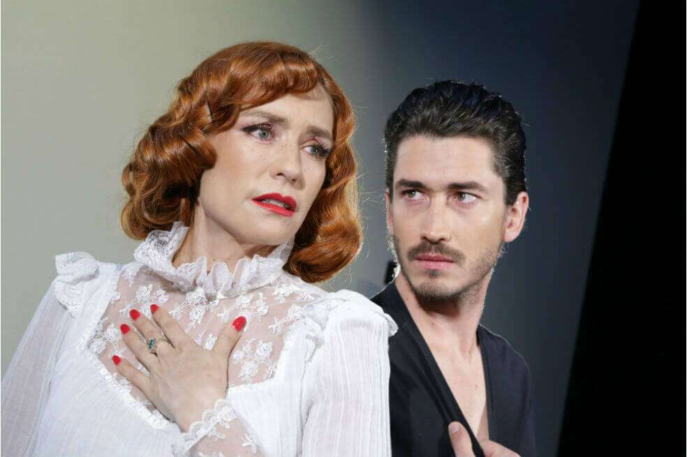 Marcela Mar será la encargada de interpretar el papel de Blanche, una perturbada mujer que deberá vivir con su hermana y su esposo, hecho que afecta la convivencia de la pareja a causa de los desequilibrios emocionales de Blanche. / Cortesía Teatro Colón