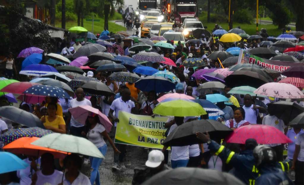La marcha, que duró dos horas, fue por la avenida Simón Bolívar, la principal autopista que comunica a la ciudad con Cali