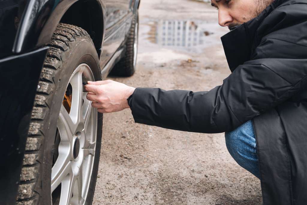 ¿Cómo saber que es momento de cambiar las llantas del carro?