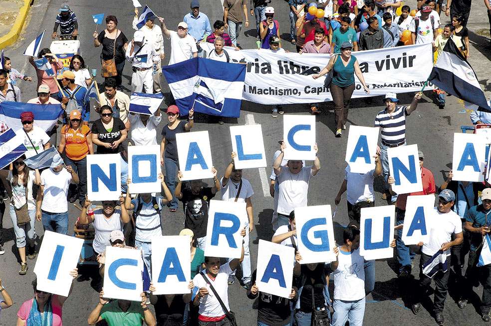 En diciembre de 2014 se organizaron marchas en contra de la construcción del Gran Canal./ EFE