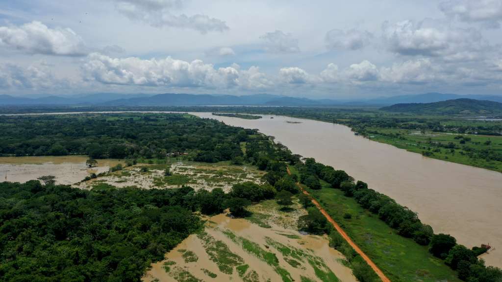 Sandra Vilardy, directora ejecutiva de Parques Nacionales Cómo Vamos (PNCV), dijo a El Espectador que el primer paso para afrontar los retos de La Mojana
es reconocer que es inútil luchar contra el agua, porque esta ha dominado históricamente las relaciones sociales, económicas y culturales del territorio./ Camila Granados Arango.