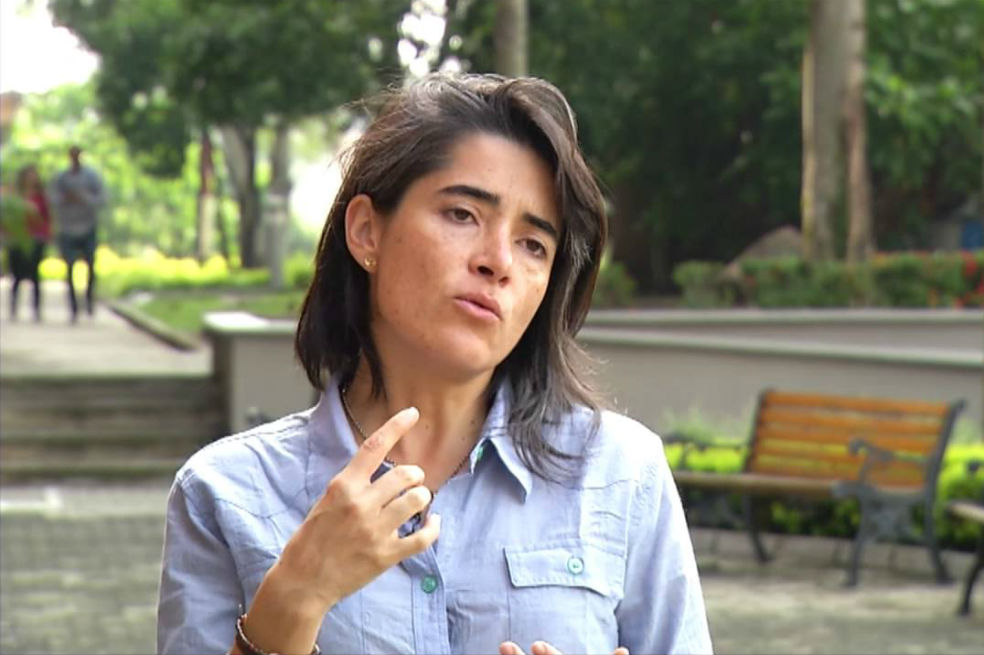 La cronista Carol Ann Figueroa se internó durante dos años en los pasadizos del sistema de salud colombiano. / Cortesía