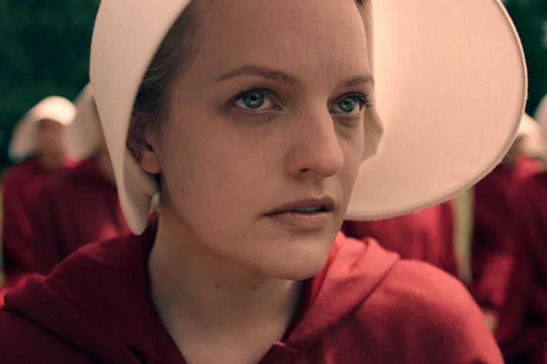 «The Handmaid’s Tale», ganadora del Emmy, llega a la televisión latina