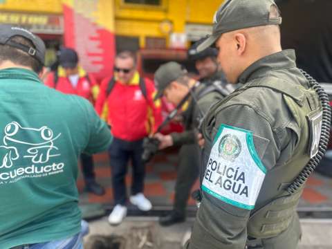 Acueducto detectó 62 empresas con conexiones irregulares y vertimientos sin tratar en Bogotá