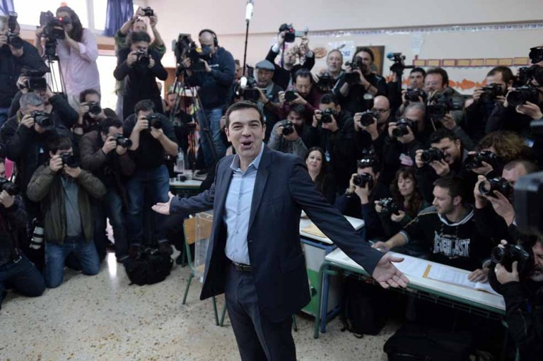 Tsipras, un primer ministro sin corbatas