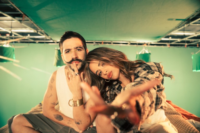 “Ambulancia”, Camilo y Camila Cabello presentan el video oficial de su sencillo