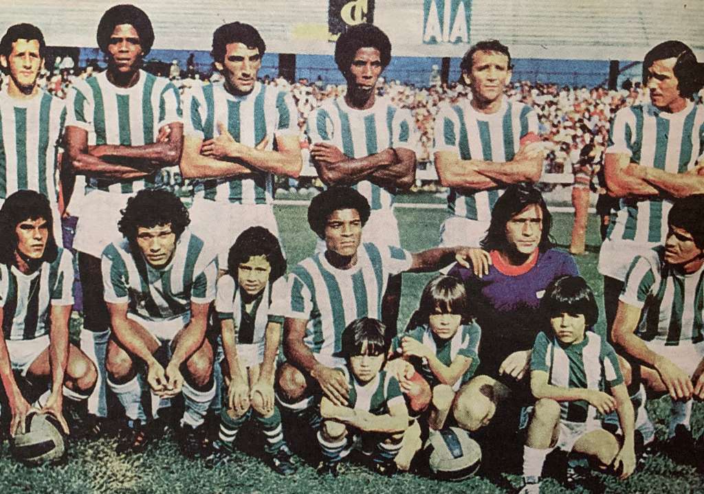 Atlético Nacional de 1976. Arriba (de izquierda a derecha): Jorge Peláez, Francisco Maturana, Miguel Ángel López, Édgar Angulo, Eduardo Retat, Jorge Olmedo. Abajo (en el mismo orden): Gilberto Salgado, Ramón César Bóveda, Jorge Ortiz, Raúl Ramón Navarro y Eduardo Emilio Vilarete. / Libro “Historia del fútbol profesional colombiano”, edición exclusiva El Espectador