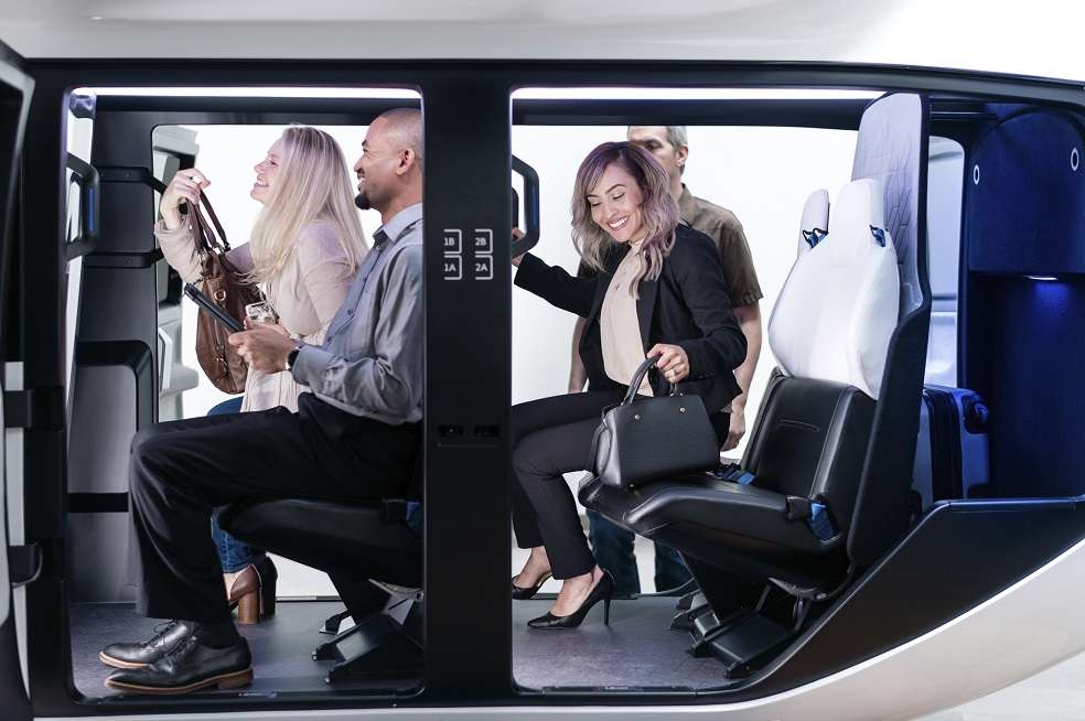 El vicepresidente ejecutivo de Safran Cabin,Scott Savian, explicó los aspectos que se tuvieron en cuenta para el desarrollo de este prototipo de cabina: “através del proceso con Uber, tuvimos seis modelos a escala con múltiples iteraciones en cada uno, tomando en cuenta los asientos, vestiduras y el posicionamiento de las ventanas. No queremos ningún peso o costo excedente, pero la misión también requiere seguridad, una experiencia confortable para el usuario e interacciones sin interrupciones durante toda la experiencia. Así que, si bien la cabina es de alguna manera minimalista, su construcción está expresamente pensada para la misión”.