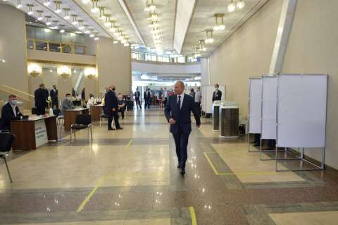 Putin se inmortaliza en el poder con un difícil panorama para Rusia