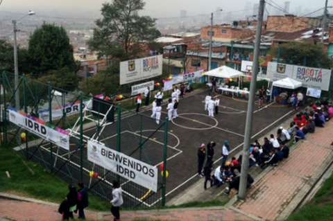 Distrito hace entrega de parques vecinales en Santa Fe