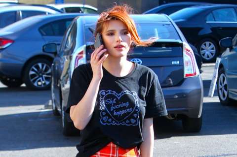 El error de Bella Thorne al hablar en Twitter sobre los deslizamientos en California