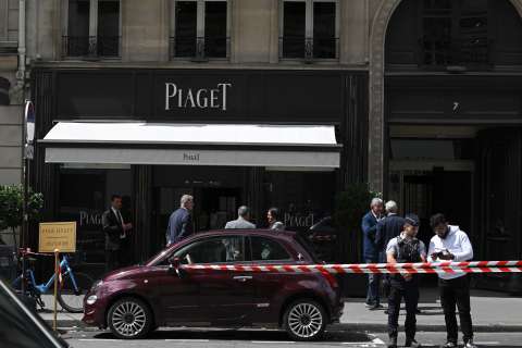 ¡Susto en París! Millonario robo a joyería en el corazón de la capital de Francia
