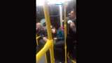 Escalera humana: en video quedó intento de robo en Transmilenio bajo esa modalidad