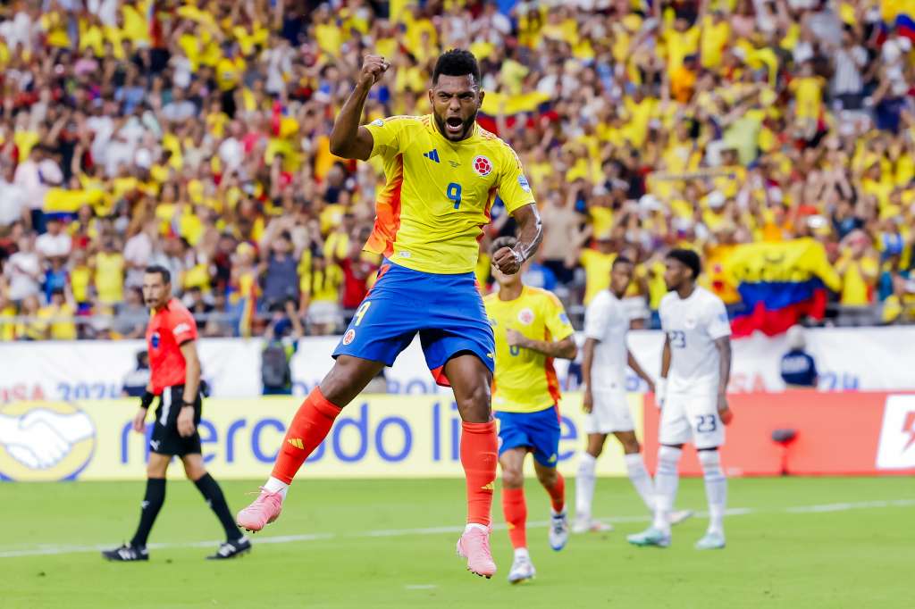 Glendale (United States), 06/07/2024.- Miguel Borja of Colombia reacts after kicking the 5-0 goal on a penalty kick against Panama during the second half of the CONMEBOL Copa America 2024 Quarter-finals match between Colombia and Panama, in Glendale, Arizona, USA, 06 July 2024. EFE/EPA/JOHN G. MABANGLO