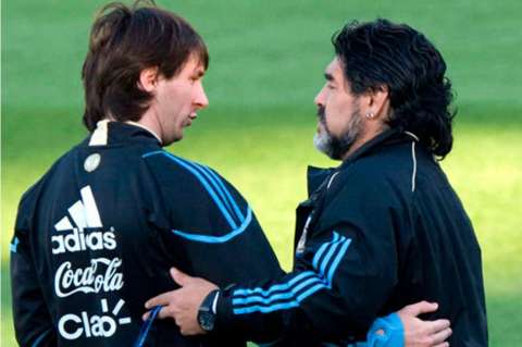 Maradona dice que le gustaría entrenar a Messi en el Barcelona