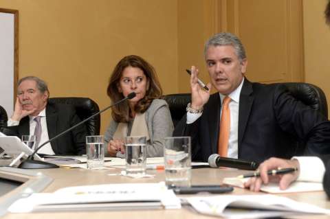 “El 100% de familias damnificadas en Mocoa tendrá asistencia humanitaria”: Duque
