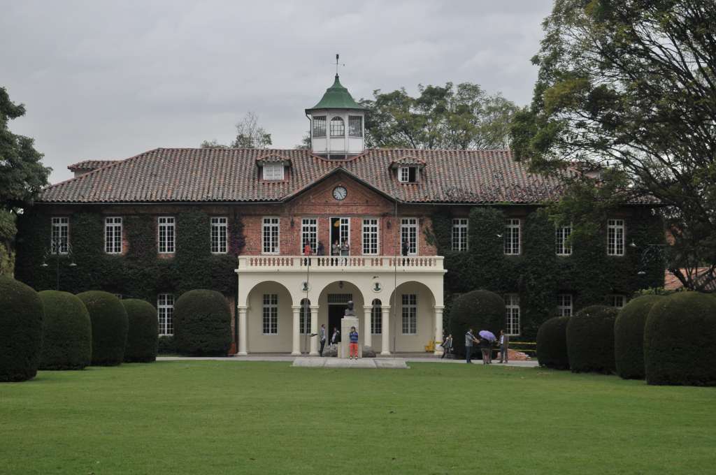 Conmemoración de los cien años de esta institución
