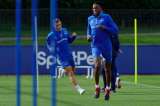 Yerry Mina podría debutar este fin de semana con el Everton