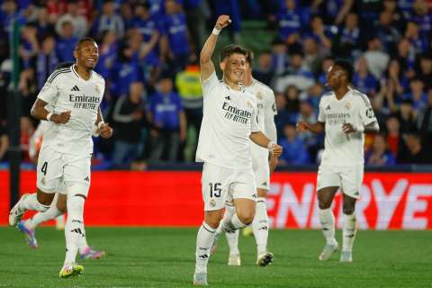 Real Madrid venció al Getafe y sigue al acecho del Barcelona