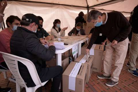 Se iniciaron las votaciones en el exterior para elecciones al Congreso: esto tiene que saber