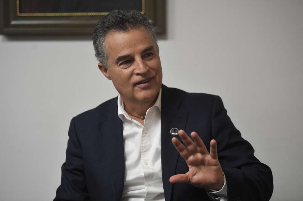 Exgobernador de Antioquia durante entrevista